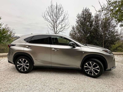 Usato 2015 Lexus NX300 2.5 El_Benzin 199 CV (23.900 €)