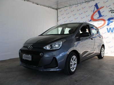 Usato 2017 Hyundai i10 1.0 Benzin 66 CV (8.500 €)