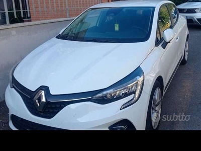 Usato 2021 Renault Clio V 1.0 Benzin 101 CV (12.700 €)