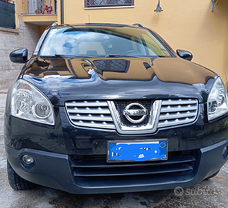 Vendesi NISSAN QASHQAI 1.5 110 CV