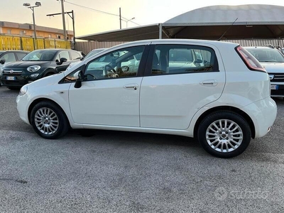 Venduto Fiat Punto Evo 1.3 MJT 75 CV . - auto usate in vendita