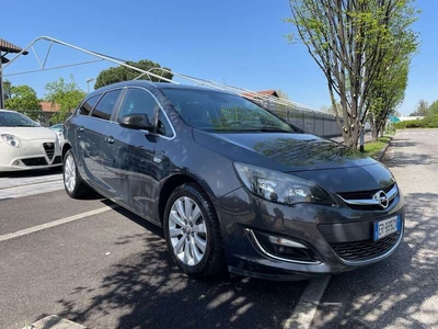 Venduto Opel Astra Sports Tourer 1.7 . - auto usate in vendita