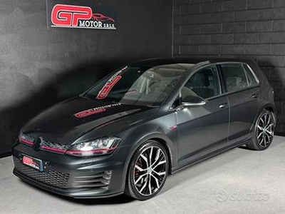 Volkswagen Golf 7 GTI 2.0 TSI DSG