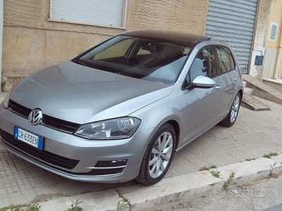 Volkswagen Golf BERLINA