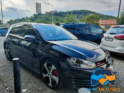 VOLKSWAGEN GOLF Performance 2.0 TSI DSG 5p.