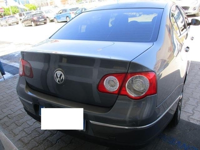 VOLKSWAGEN PASSAT 2.0 TDI Comfortline