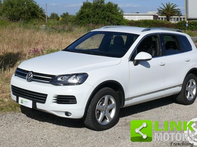 VOLKSWAGEN Touareg 3.0 TDI 204 CV tiptronic BlueMotion Techn. Executi Usata