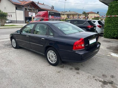 VOLVO S80 2.4 D5 20V AUTOMATICA BERLINA