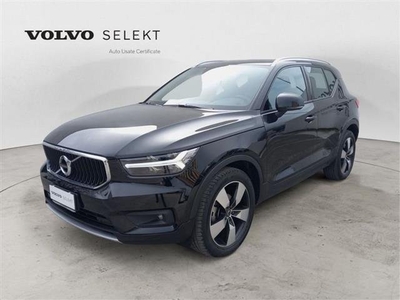 VOLVO XC40 T2 Momentum Pro