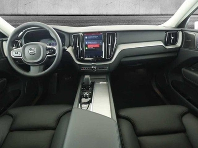 VOLVO XC60 B4 (d) automatico Plus Dark