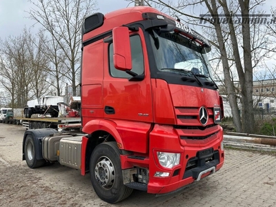 Mercedes-Benz Actros 1846