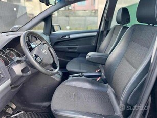 OPEL ZAFIRA 1.8 16V VVT Cosmo