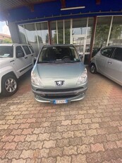 Peugeot 1007 1.4 Happy usato