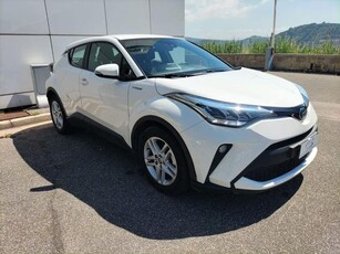 TOYOTA C-HR 1.8 Hybrid E-CVT Business