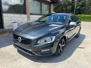 Volvo V60 D2 R-design Kinetic usato