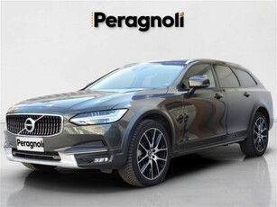 Volvo V90 Cross Country D4 AWD Pro usato