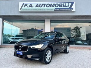 Volvo XC60 B4 (d) AWD Geartronic Momentum usato