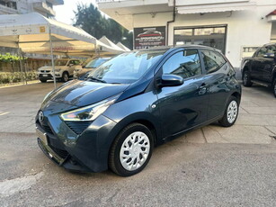 Toyota Aygo 1.0 VVT-i 72 CV 5 porte x-cite MMT usato