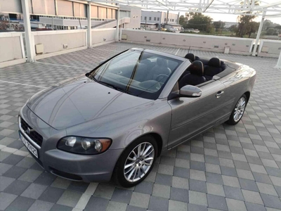 Volvo C70 2.4