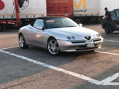 Alfa romeo spider 916 serie limitata