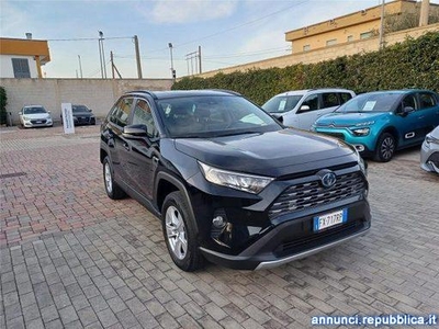 RAV4 5ª serie RAV4 2.5 HV (218CV) E-CVT 2WD Active Bari