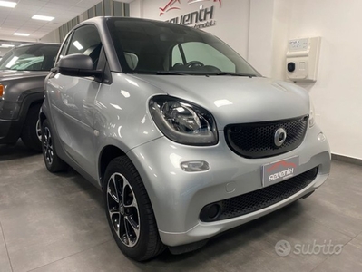 smart fortwo 70 1.0 Youngster usato