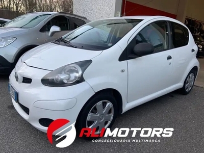 Toyota Aygo 1.0 12V VVT-i 5 porte Griffe usato