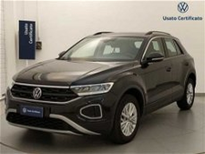 Volkswagen T-Roc 2.0 tdi Life 115cv del 2022 usata a Busto Arsizio