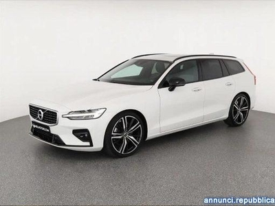 Volvo V60 T5 AWD Geartronic R-design Tetto Navi Harman ACC Lendinara