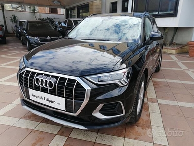 Audi Q3 35 TFSI Business Advanced