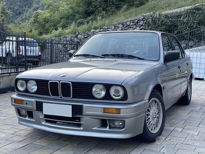 BMW 320is (E30) - 1990