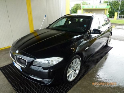 Bmw- 520d touring cambio manuale