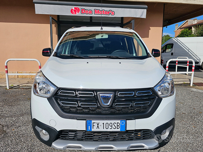 Dacia lodgy 7 posti 29000 km uniproprietario