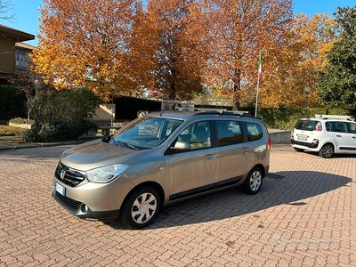 DACIA LODGY 7 posti