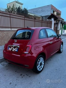 Fiat 500 anno 2019 colore rosso