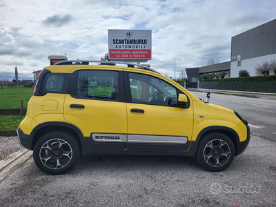 Fiat panda CROSS HYBRID