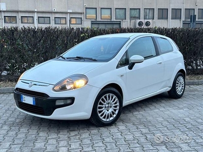 Fiat Punto Evo 1.3 Mjt 75 CV OK NEOPATENTATI E5