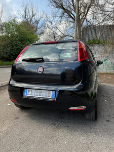 Fiat punto nera 2018