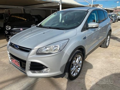 Ford Kuga 2.0 TDCI 150 CV S&S 4WD Powershift Titan