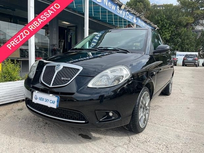 LANCIA Ypsilon 1.2 Versus NEOPATENTATI - 2009