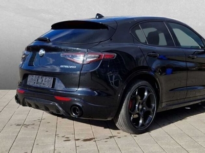 Usato 2023 Alfa Romeo Stelvio 2.0 Benzin 280 CV (69.950 €)