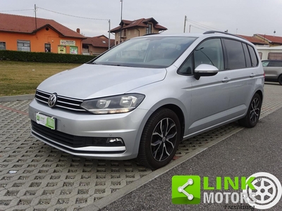 VOLKSWAGEN Touran 1.6 TDI 115CV SCR DSG Business 7 POSTI Gancio Tr Usata