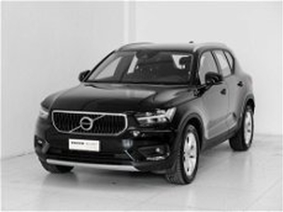 Volvo XC40 T2 Momentum Pro del 2020 usata a Prato