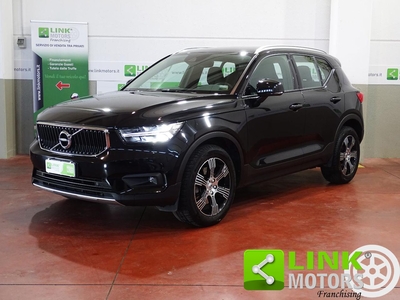 VOLVO XC40 B4 AWD Geartronic Momentum Pro Usata