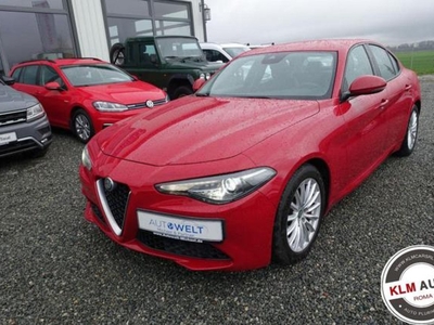 ALFA ROMEO Giulia (2016)