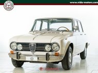 Alfa Romeo Giulia Super 1600 Biscione