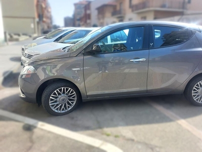 Lancia Ypsilon 1.2 69 CV