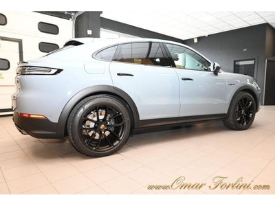 PORSCHE CAYENNE 3.0 V6 E-HYBRID NEW MOD.FULL CON 63K DI ACCESSORI! KM 0 OMAR FORLINI