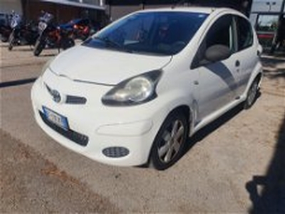 Toyota Aygo 1.0 12V VVT-i 5 porte Active del 2011 usata a Rimini