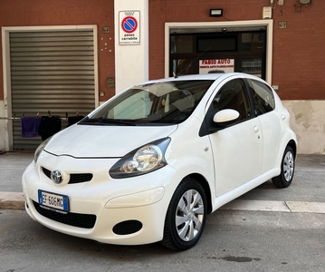 Toyota Aygo 1.0 12V VVT-i 5 porte Now Connect